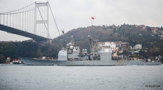 ABD savaş gemisi USS Monterey'in İstanbul Boğazı geçişinde dikkat çeken detay