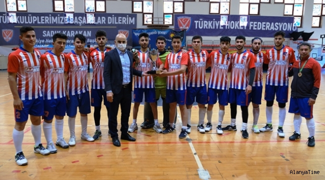 SALON HOKEYİ 2. LİG PLAY-OFF MAÇLARI SONA ERDİ