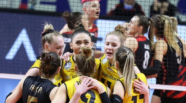 VakıfBank, yarı final serisinde 1-0 öne geçti