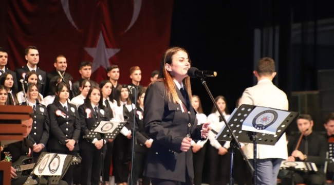 Hakkari polisinden muhteşem konser