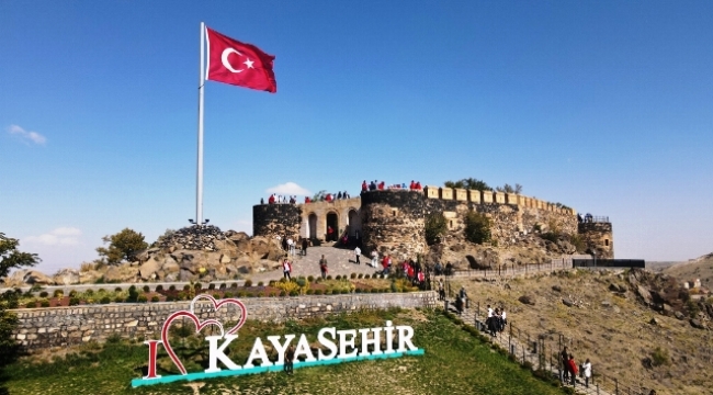 Yunan turistlerin Kayaşehir'e ilgisi devam ediyor