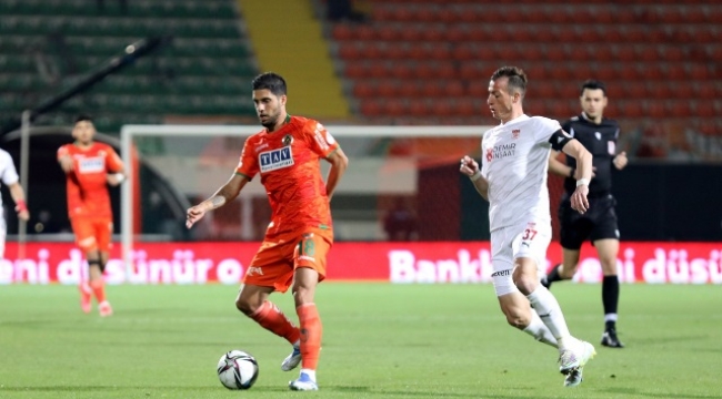 Ziraat Türkiye Kupası Yarı Final ilk maçında Aytemiz Alanyaspor 1 - Sivasspor 2