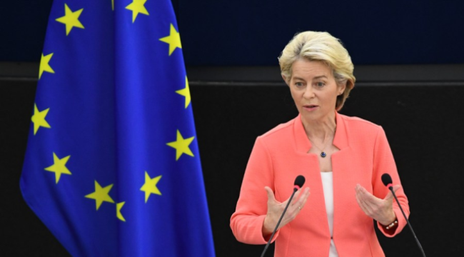 Von der Leyen ambargo planını açıkladı: AB, 6-8 ay içinde Rus petrolü ve petrol ürünlerinden çıkacak