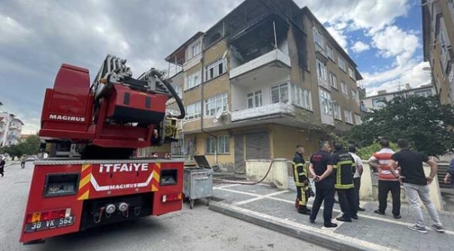 Ev sahibiyle tartışan kiracı evi ateşe verdi