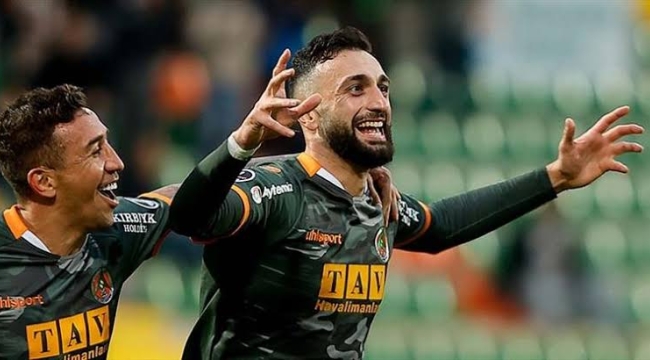 Alanyaspor'da sürpriz ayrılık