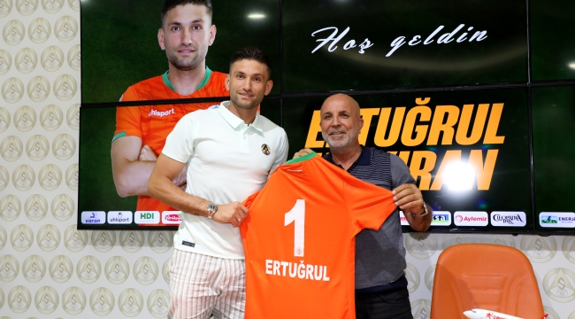 Kaleci Ertuğrul Taşkıran Alanyaspor'da