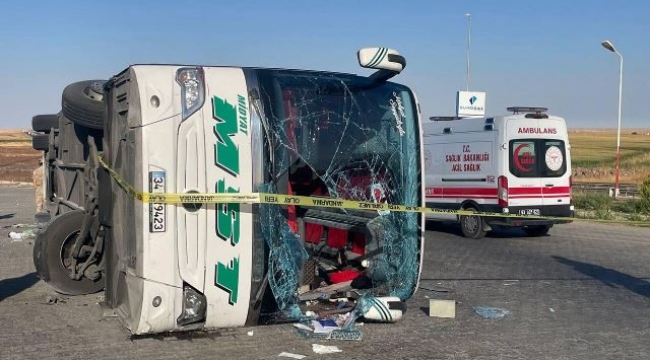 Şanlıurfa'da otomobille çarpışan otobüs devrildi: Çok sayıda can kaybı ve yaralı var