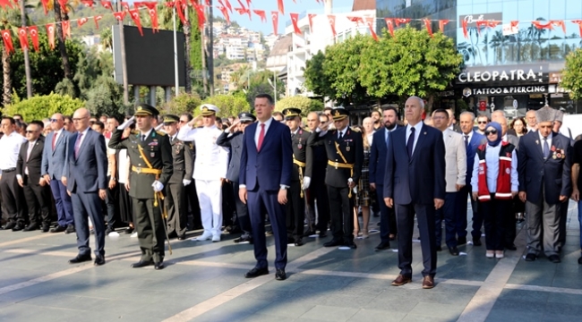 30 AĞUSTOS ZAFER BAYRAMI TÖRENLE KUTLANDI