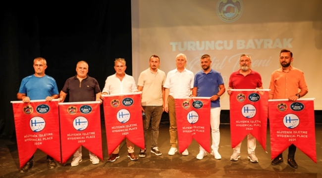 TURUNCU BAYRAK ÖDÜLLERİ SAHİPLERİNİ BULDU