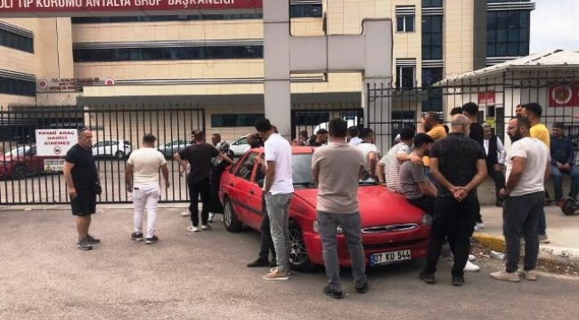 22 yaşındaki motosikletli bariyerlere çarparak hayatını kaybetti