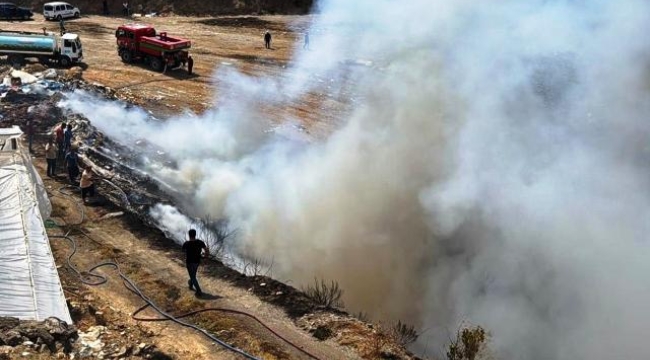 Alanya'da çöplükte çıkan yangın paniğe neden oldu