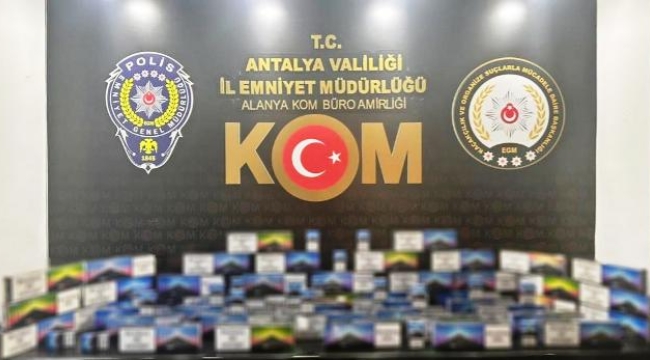 Alanya'da kaçak tütün operasyonu