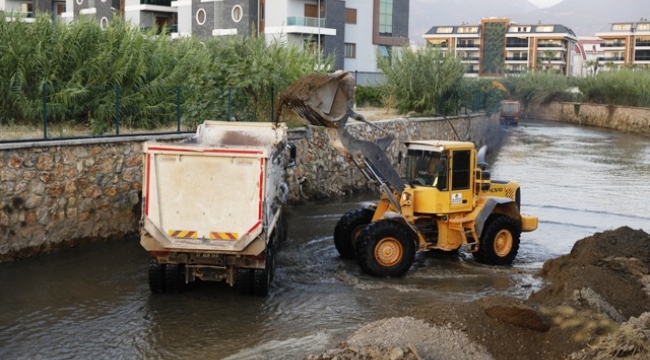 Alanya'da sel baskınını önlemek için tedbir alınıyor