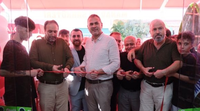 Alanya'da Taş Market yeni yerinde açıldı