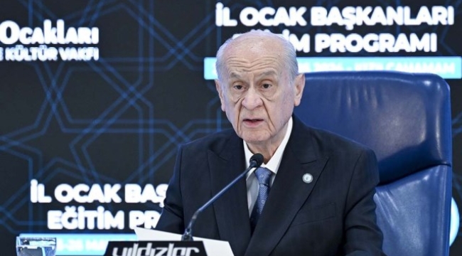 MHP Genel Başkanı Devlet Bahçeli, MYK üyesi Ali Uçak'a cip hediye etti