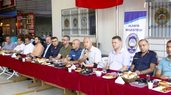 Osman Tarık Özçelik: Hedefimiz huzurlu Alanya oluşturmak