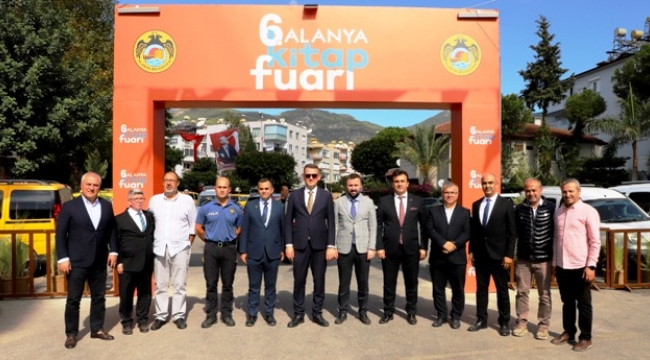 Alanya'da 6'ncı Kitap Fuarı açıldı