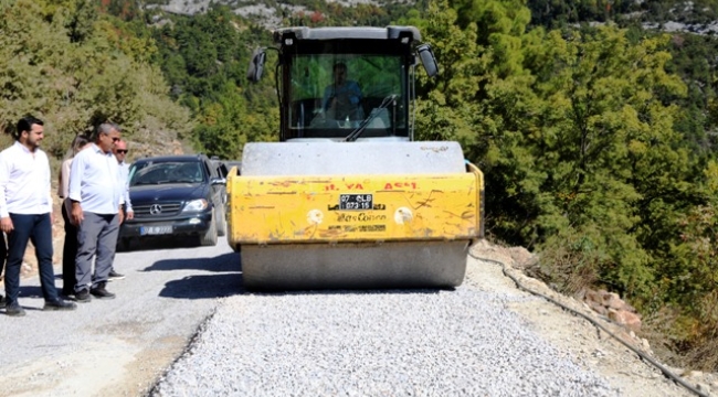 Alanya'da 7 mahallenin kullandığı yolda asfalt çalışması başladı