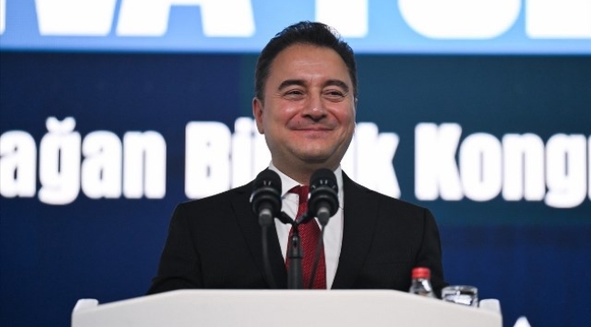 Ali Babacan, tek aday olduğu DEVA Partisi Genel Başkanlığı'na tekrar seçildi