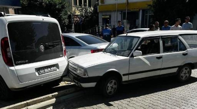 Alkollü sürücü belediye başkanının makam aracına çarptı