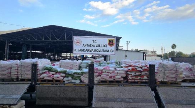 TIR'da 17 ton sahte gübre ele geçirildi