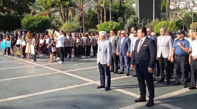 Alanya'da yarın Öğretmenler Günü tören ile kutlanacak 