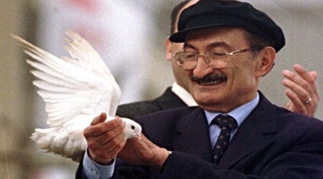 Bülent Ecevit: ''Lükse karşı bir lider'' (28 Mayıs 1925 - 5 Kasım 2006)