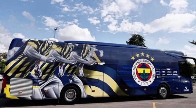 Fenerbahçe'nin yeni takım otobüsü tanıtıldı: 5 yıldızlı logo kondu