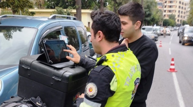 Alanya'da yaya öncelikli trafik uygulamasında ceza yağdı