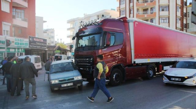 Babasının kaza yaptığını öğrenen oğlu paniğe kapılıp yayaya çarptı