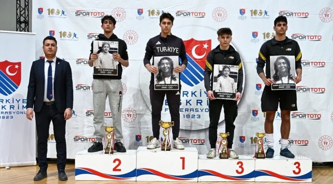 Alanyaspor'un eskrimcileri Konya'dan 3 madalyayla döndü 