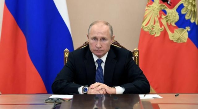 Putin: Moskova, Trump'ı göreve başlaması vesilesiyle tebrik ediyor