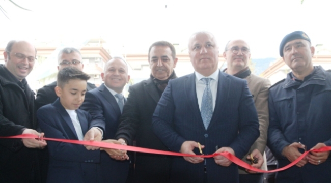 Alanya'da Ergin Group tarafından Türkiye'nin en büyük Midea showroom mağazası törenle açıldı