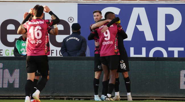 Alanyaspor'dan müthiş geri dönüş: 3-2  