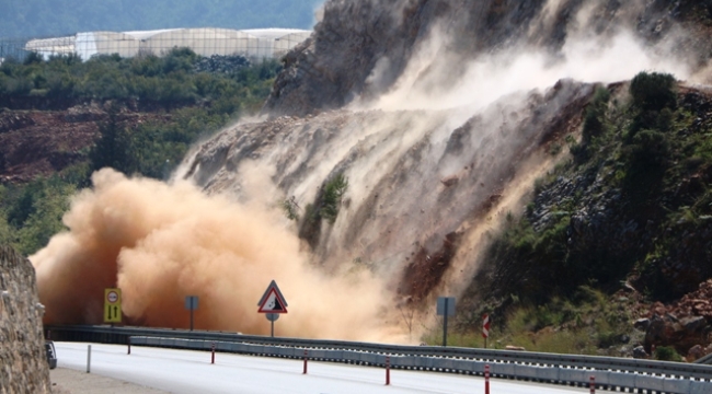 Alanya'da aynı bölgede ikinci kez dinamit patlatıldı! Yol yine kapandı