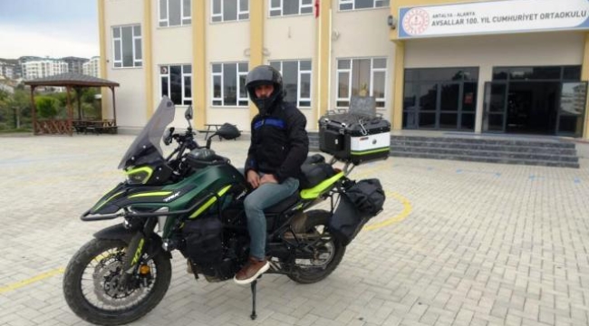 Alanya'da trafik polisinden motosikletli öğretmene nasihat: Ailene evlat acısı yaşatma, ben yaşadım