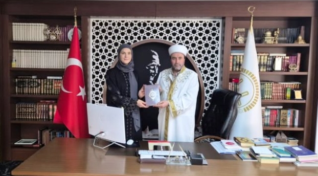 Danimarka vatandaşı Alanya'da Müslüman oldu