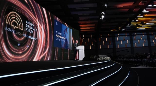 Diplomasinin kalbi Antalya'da atıyor