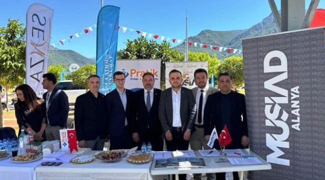 MÜSİAD Alanya'dan gençlere kariyer desteği