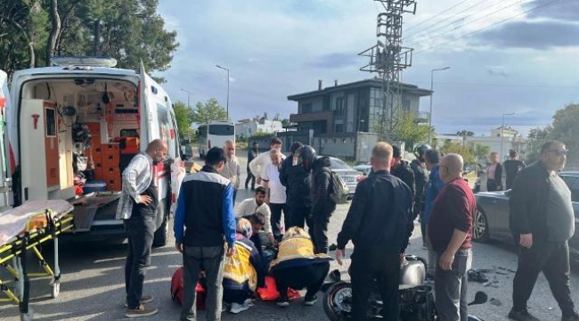 Tur aracıyla motosiklet çarpıştı: 1 yaralı